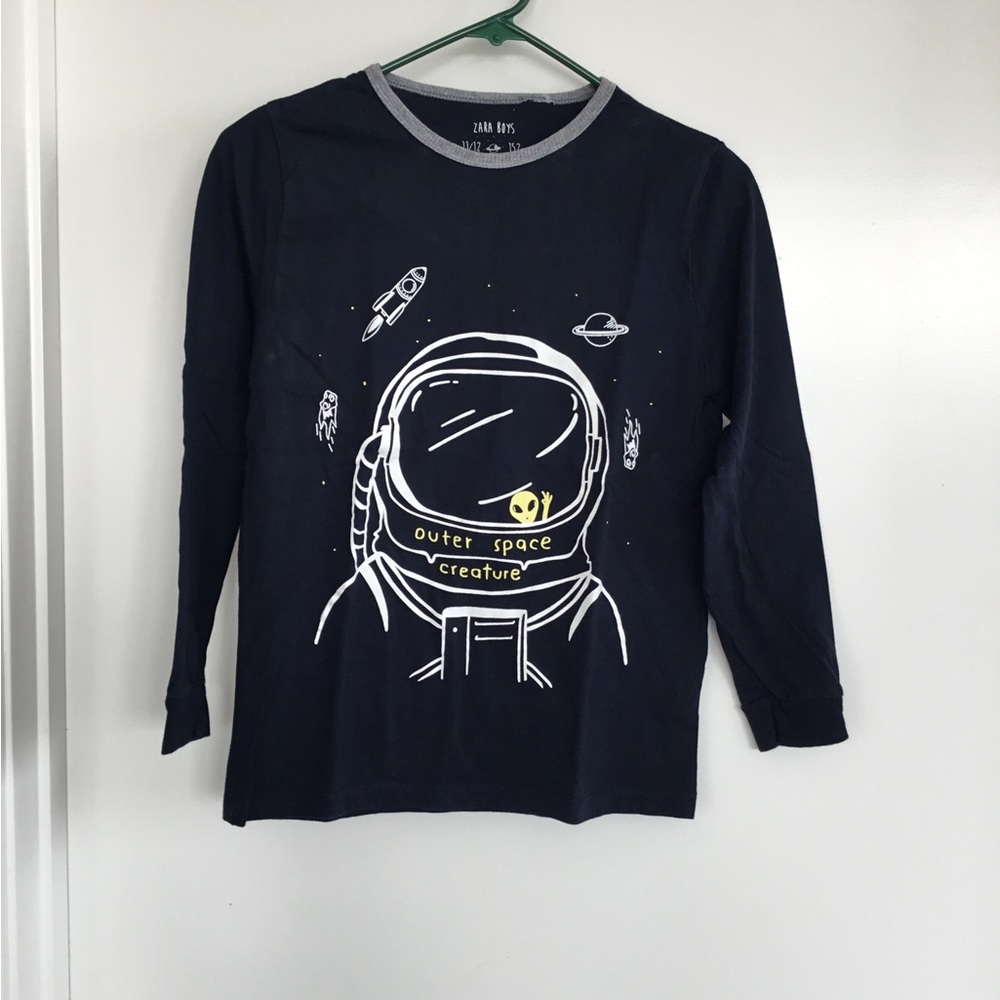 Zara Boys BlueSize(11-12) long Sleeved Top Shirt  $35